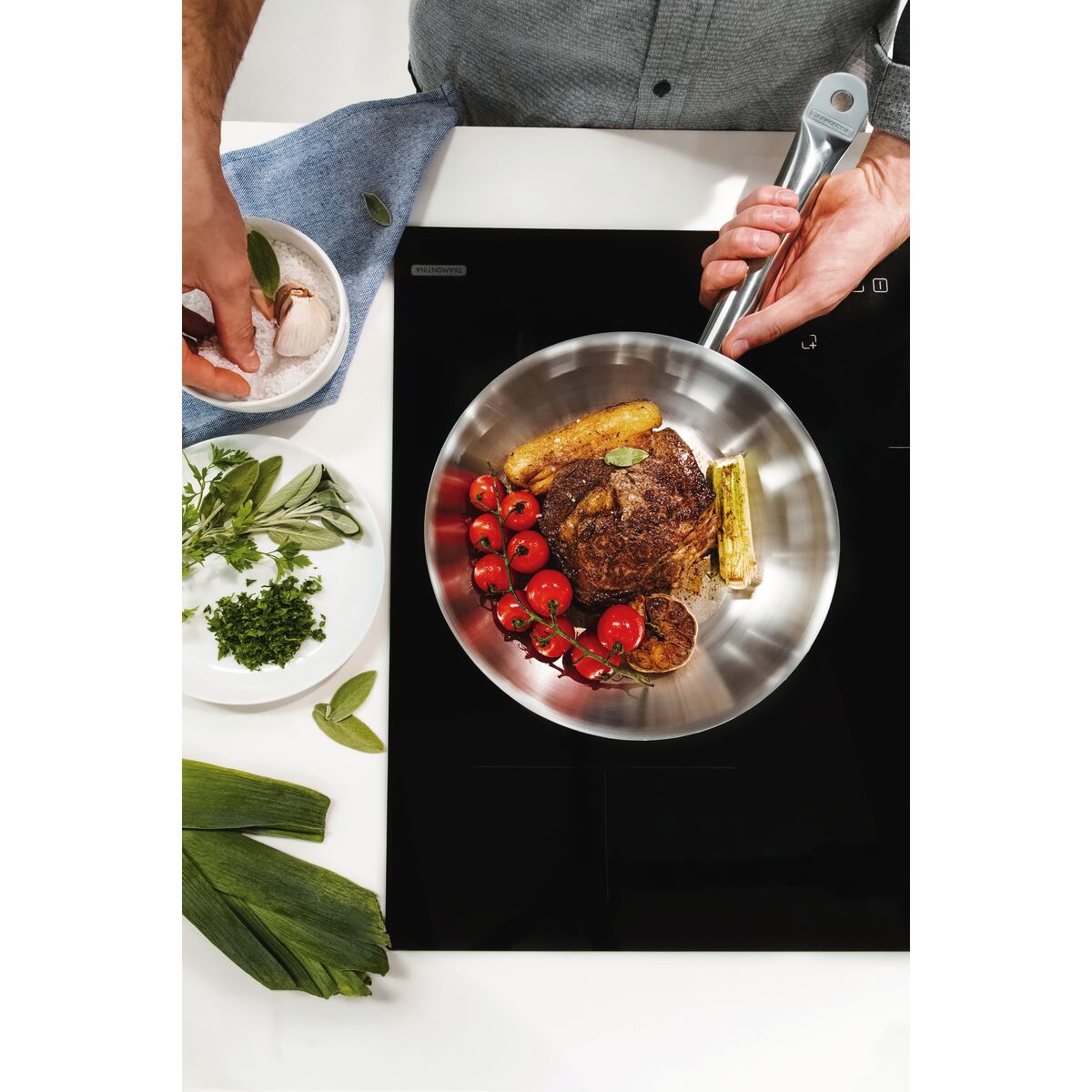 Tramontina Sartén Professional de Acero Inoxidable con Fondo Triple con mango 20 cm 1,1L